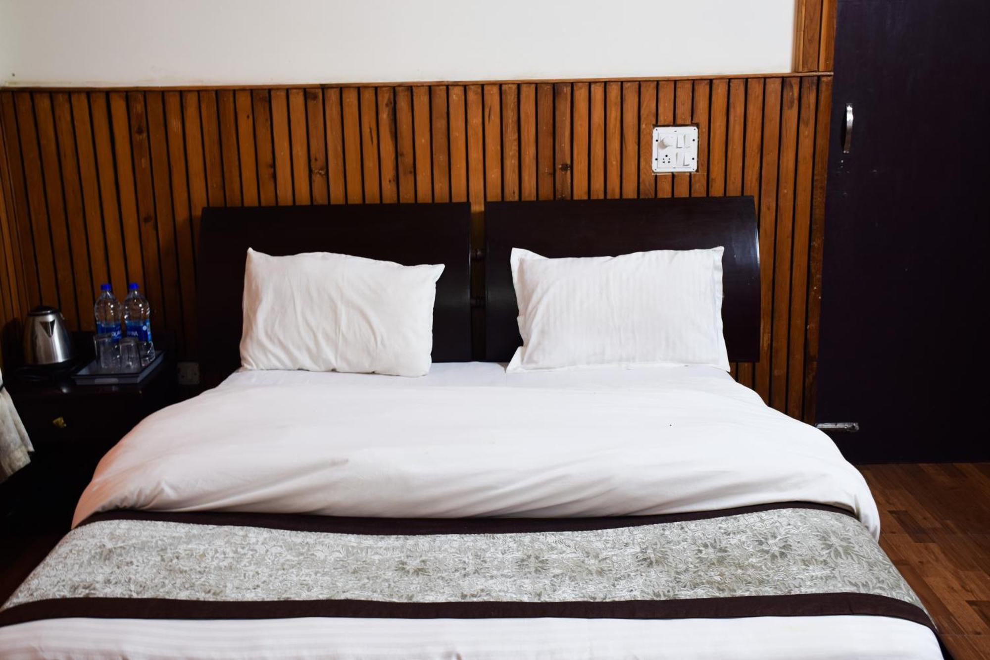 The Canadian Woods Resort Nainital Zimmer foto
